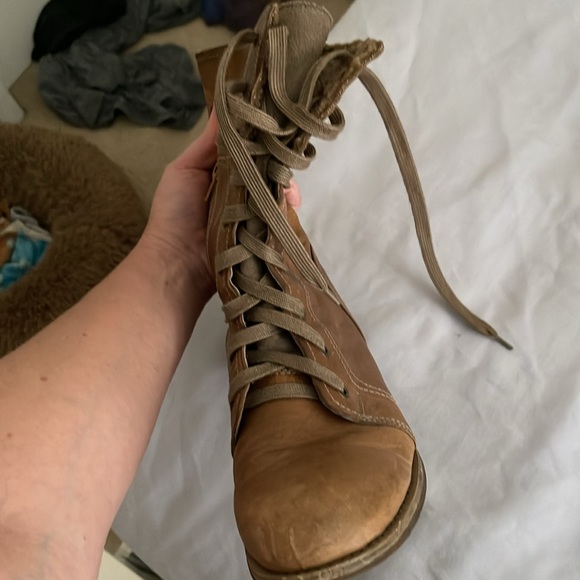 Caterpillar Narcissa Faux Fur Leather Mid Calf Boots, Bossa Nova Taupe, size 10 - Picture 9 of 12